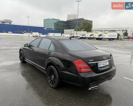 Черный Мерседес С Класс, объемом двигателя 4.66 л и пробегом 231 тыс. км за 18060 $, фото 6 на Automoto.ua