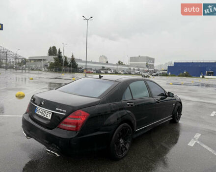 Черный Мерседес С Класс, объемом двигателя 4.66 л и пробегом 231 тыс. км за 18060 $, фото 12 на Automoto.ua