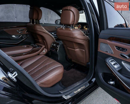 Черный Мерседес С Класс, объемом двигателя 4.66 л и пробегом 20 тыс. км за 50000 $, фото 28 на Automoto.ua