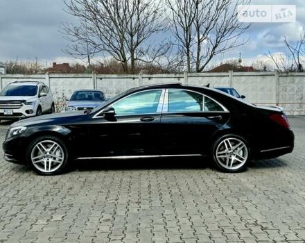 Черный Мерседес С Класс, объемом двигателя 4.66 л и пробегом 283 тыс. км за 29999 $, фото 1 на Automoto.ua
