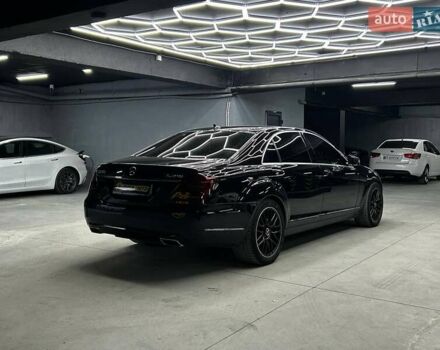 Черный Мерседес С Класс, объемом двигателя 2.99 л и пробегом 278 тыс. км за 24000 $, фото 5 на Automoto.ua