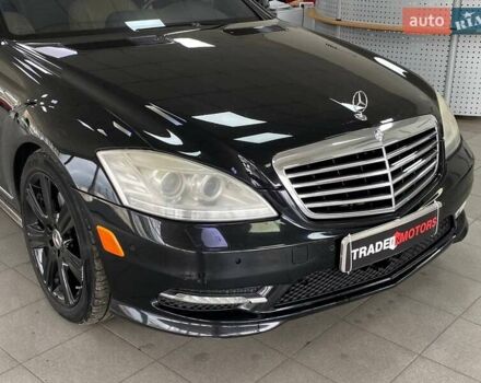 Чорний Мерседес С Клас, об'ємом двигуна 4.66 л та пробігом 243 тис. км за 15990 $, фото 5 на Automoto.ua