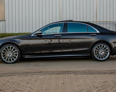 Черный Мерседес С Класс, объемом двигателя 4.7 л и пробегом 270 тыс. км за 31900 $, фото 3 на Automoto.ua
