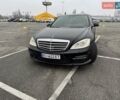 Черный Мерседес С Класс, объемом двигателя 4.66 л и пробегом 231 тыс. км за 17000 $, фото 1 на Automoto.ua