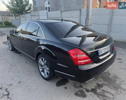 Черный Мерседес С Класс, объемом двигателя 3 л и пробегом 275 тыс. км за 22000 $, фото 5 на Automoto.ua