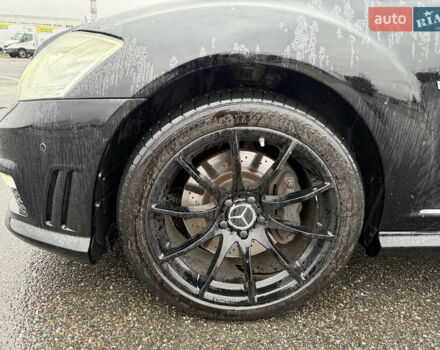 Черный Мерседес С Класс, объемом двигателя 4.66 л и пробегом 231 тыс. км за 18060 $, фото 5 на Automoto.ua