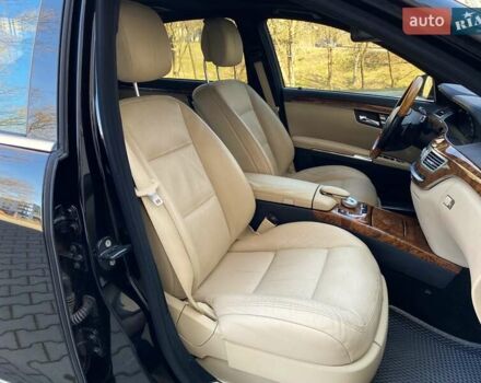 Черный Мерседес С Класс, объемом двигателя 3 л и пробегом 247 тыс. км за 17999 $, фото 66 на Automoto.ua