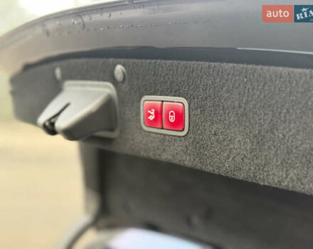 Чорний Мерседес С Клас, об'ємом двигуна 4.66 л та пробігом 100 тис. км за 29900 $, фото 22 на Automoto.ua