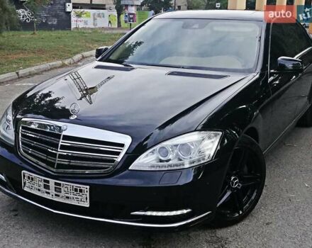 Мерседес С Клас 2013 у Івано-Франківську на Automoto.ua Чорний Мерседес С Клас, об'ємом двигуна 5 л та пробігом 150 тис. км за 23900 $, фото 5 на Automoto.ua