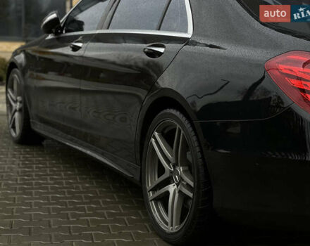 Черный Мерседес С Класс, объемом двигателя 4.66 л и пробегом 203 тыс. км за 28999 $, фото 1 на Automoto.ua