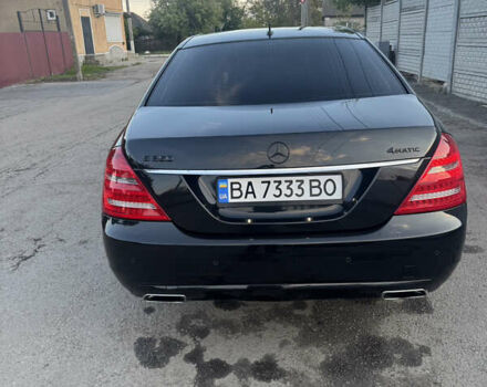 Черный Мерседес С Класс, объемом двигателя 3 л и пробегом 275 тыс. км за 22000 $, фото 4 на Automoto.ua