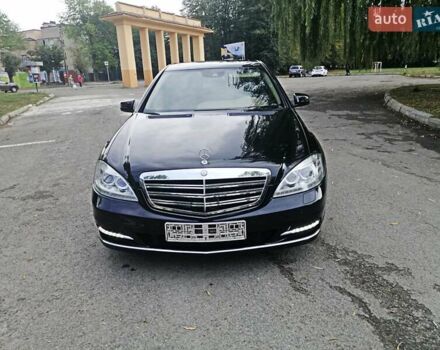 Мерседес С Клас 2013 у Івано-Франківську на Automoto.ua Чорний Мерседес С Клас, об'ємом двигуна 5 л та пробігом 150 тис. км за 23900 $, фото 9 на Automoto.ua