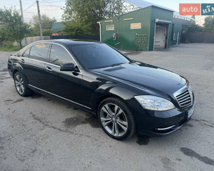 Черный Мерседес С Класс, объемом двигателя 3 л и пробегом 275 тыс. км за 22000 $, фото 2 на Automoto.ua