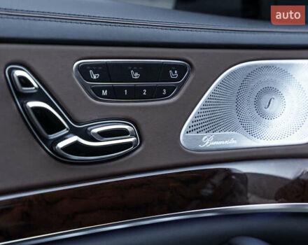 Черный Мерседес С Класс, объемом двигателя 4.66 л и пробегом 20 тыс. км за 50000 $, фото 14 на Automoto.ua