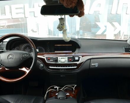 Черный Мерседес С Класс, объемом двигателя 3 л и пробегом 222 тыс. км за 19999 $, фото 16 на Automoto.ua