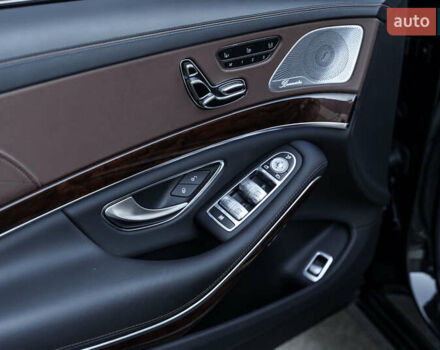 Черный Мерседес С Класс, объемом двигателя 4.66 л и пробегом 20 тыс. км за 50000 $, фото 44 на Automoto.ua