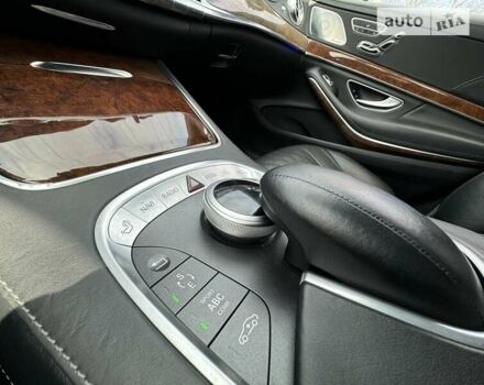 Черный Мерседес С Класс, объемом двигателя 4.66 л и пробегом 283 тыс. км за 29999 $, фото 91 на Automoto.ua