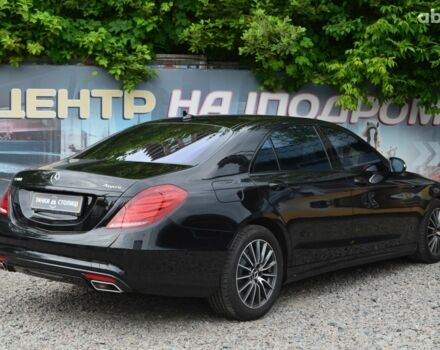 Черный Мерседес С Класс, объемом двигателя 4.7 л и пробегом 134 тыс. км за 41900 $, фото 4 на Automoto.ua