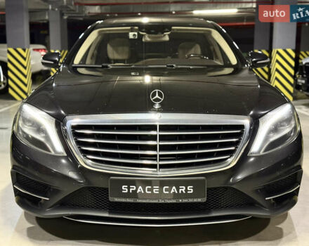 Черный Мерседес С Класс, объемом двигателя 4.66 л и пробегом 234 тыс. км за 27900 $, фото 3 на Automoto.ua