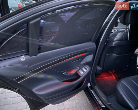 Черный Мерседес С Класс, объемом двигателя 2.99 л и пробегом 176 тыс. км за 34000 $, фото 5 на Automoto.ua