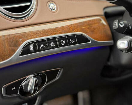 Черный Мерседес С Класс, объемом двигателя 4.7 л и пробегом 188 тыс. км за 27900 $, фото 12 на Automoto.ua