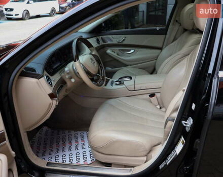 Черный Мерседес С Класс, объемом двигателя 4.7 л и пробегом 164 тыс. км за 35900 $, фото 15 на Automoto.ua