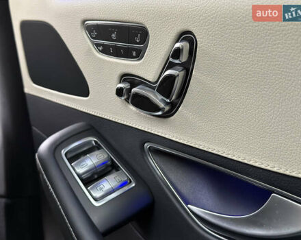 Черный Мерседес С Класс, объемом двигателя 2.99 л и пробегом 267 тыс. км за 30000 $, фото 9 на Automoto.ua