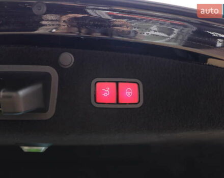 Черный Мерседес С Класс, объемом двигателя 4.7 л и пробегом 164 тыс. км за 35900 $, фото 44 на Automoto.ua