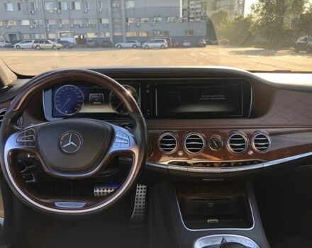 Черный Мерседес С Класс, объемом двигателя 4.7 л и пробегом 185 тыс. км за 30000 $, фото 4 на Automoto.ua