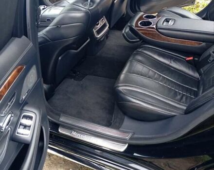 Черный Мерседес С Класс, объемом двигателя 4.66 л и пробегом 225 тыс. км за 35000 $, фото 2 на Automoto.ua