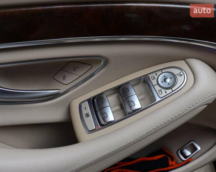 Черный Мерседес С Класс, объемом двигателя 4.7 л и пробегом 164 тыс. км за 35900 $, фото 17 на Automoto.ua