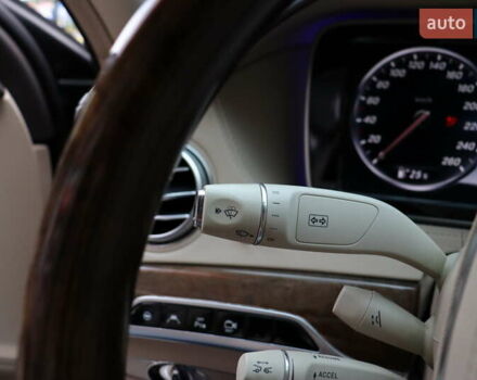 Черный Мерседес С Класс, объемом двигателя 4.7 л и пробегом 164 тыс. км за 35900 $, фото 26 на Automoto.ua