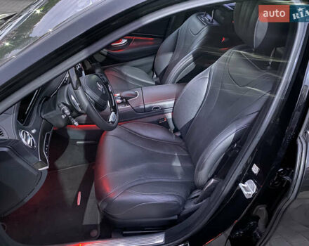 Черный Мерседес С Класс, объемом двигателя 2.99 л и пробегом 176 тыс. км за 34000 $, фото 6 на Automoto.ua