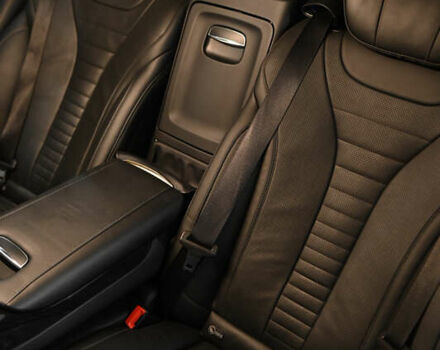 Черный Мерседес С Класс, объемом двигателя 4.66 л и пробегом 130 тыс. км за 30000 $, фото 7 на Automoto.ua