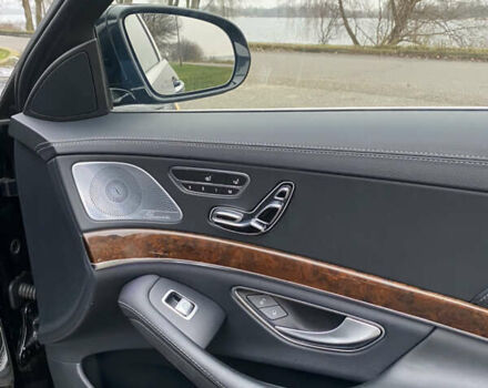 Чорний Мерседес С Клас, об'ємом двигуна 4.7 л та пробігом 230 тис. км за 26000 $, фото 12 на Automoto.ua