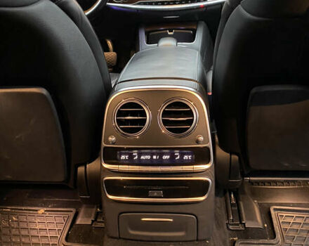 Чорний Мерседес С Клас, об'ємом двигуна 4.7 л та пробігом 230 тис. км за 26000 $, фото 9 на Automoto.ua