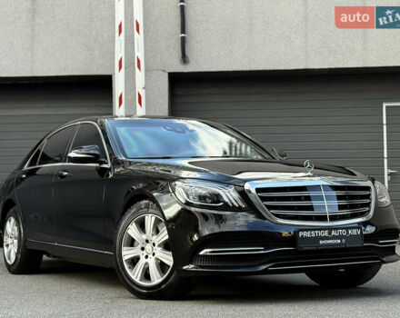 Черный Мерседес С Класс, объемом двигателя 5.98 л и пробегом 89 тыс. км за 215000 $, фото 2 на Automoto.ua