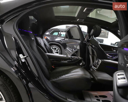 Черный Мерседес С Класс, объемом двигателя 4.66 л и пробегом 100 тыс. км за 42800 $, фото 131 на Automoto.ua