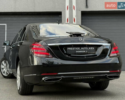 Черный Мерседес С Класс, объемом двигателя 5.98 л и пробегом 89 тыс. км за 215000 $, фото 28 на Automoto.ua