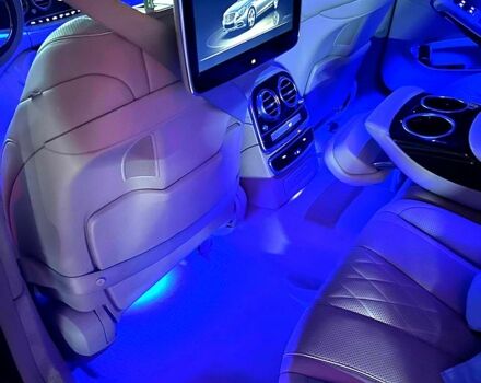 Черный Мерседес С Класс, объемом двигателя 4.7 л и пробегом 129 тыс. км за 35900 $, фото 2 на Automoto.ua