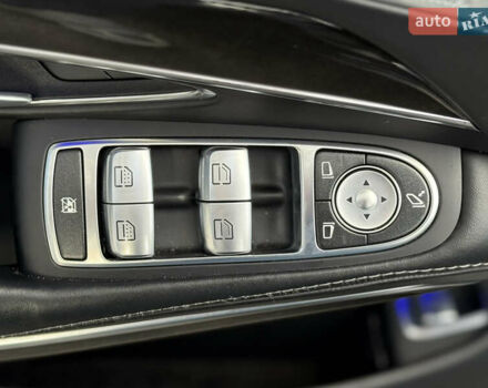 Черный Мерседес С Класс, объемом двигателя 5.98 л и пробегом 89 тыс. км за 215000 $, фото 54 на Automoto.ua