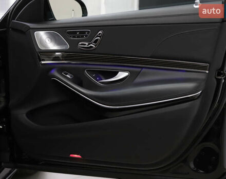 Черный Мерседес С Класс, объемом двигателя 4.66 л и пробегом 100 тыс. км за 42800 $, фото 97 на Automoto.ua