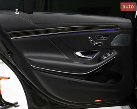 Черный Мерседес С Класс, объемом двигателя 4.66 л и пробегом 100 тыс. км за 42800 $, фото 110 на Automoto.ua