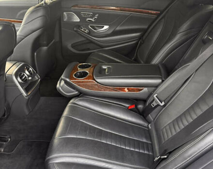 Черный Мерседес С Класс, объемом двигателя 4.66 л и пробегом 119 тыс. км за 47999 $, фото 11 на Automoto.ua