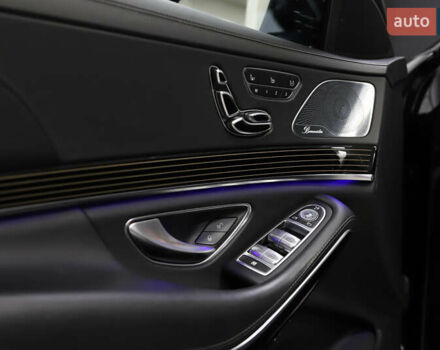 Черный Мерседес С Класс, объемом двигателя 4.66 л и пробегом 100 тыс. км за 42800 $, фото 63 на Automoto.ua