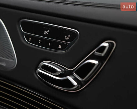 Черный Мерседес С Класс, объемом двигателя 4.66 л и пробегом 100 тыс. км за 42800 $, фото 101 на Automoto.ua