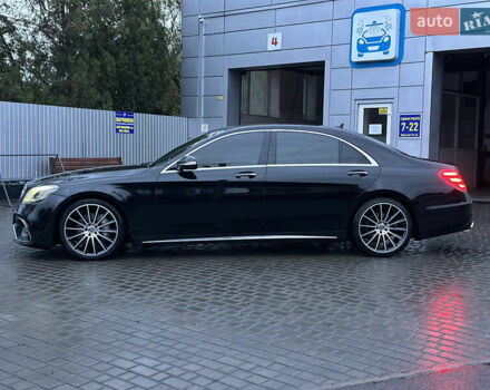 Черный Мерседес С Класс, объемом двигателя 2.99 л и пробегом 198 тыс. км за 41500 $, фото 1 на Automoto.ua