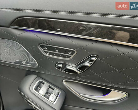 Чорний Мерседес С Клас, об'ємом двигуна 3 л та пробігом 162 тис. км за 49900 $, фото 155 на Automoto.ua