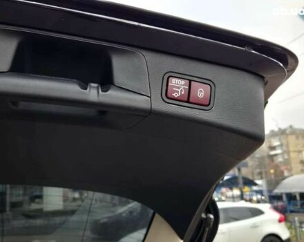 Черный Мерседес С Класс, объемом двигателя 2.1 л и пробегом 93 тыс. км за 21000 $, фото 29 на Automoto.ua