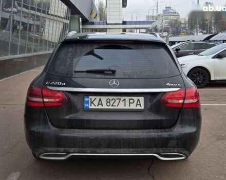 Черный Мерседес С Класс, объемом двигателя 2.1 л и пробегом 93 тыс. км за 21000 $, фото 5 на Automoto.ua